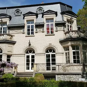 Les Grands Arbres Bed & Breakfast